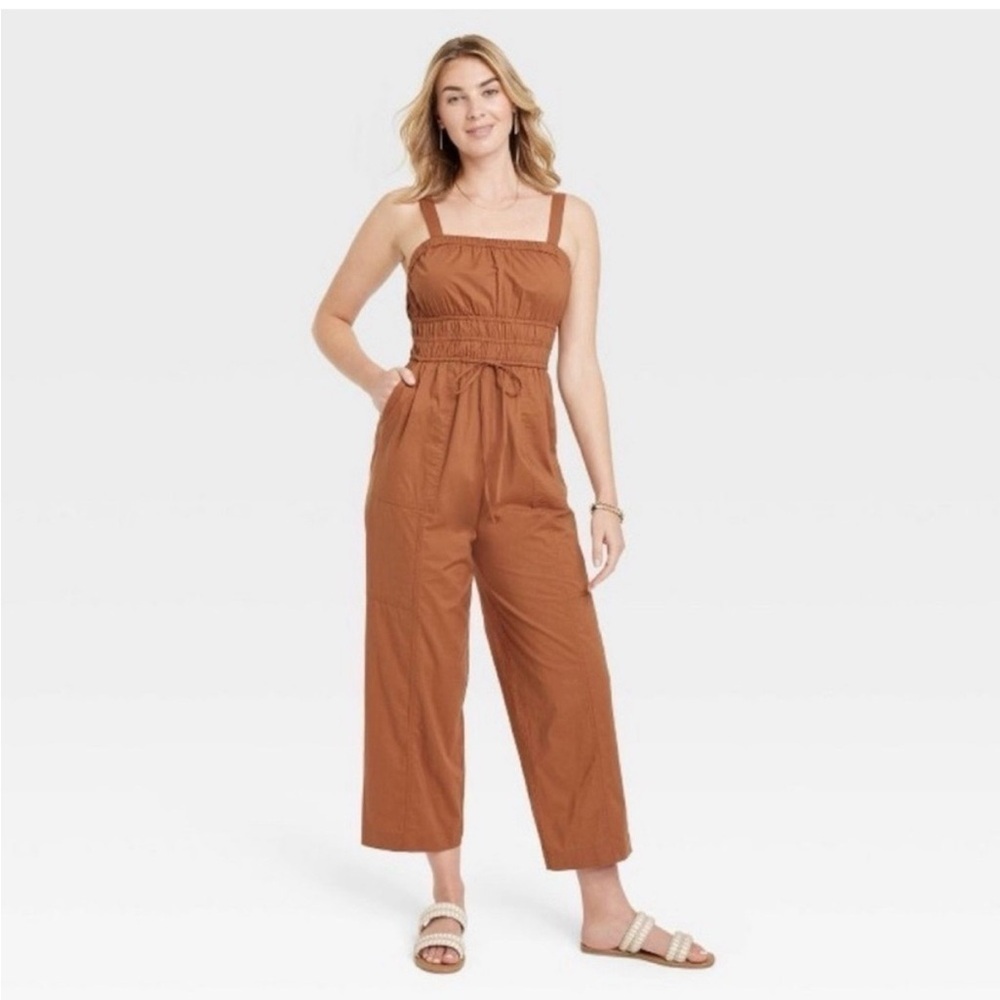 Universal Thread Cropped Rust Jumpsuit/Romper Sz S